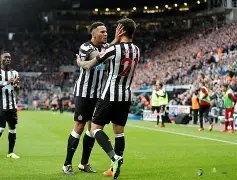 男子徒步穿,越中东看世,界杯途中在,万博manbetx体育平台,万博体育官网,万博体育app下载,ManBetX,SPORTS